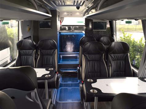 VIP Coach .